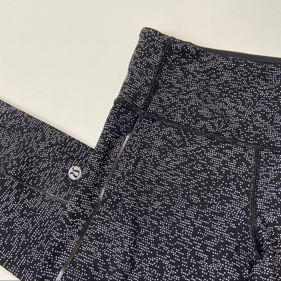 Lululemon Quick Pace 7/8 Tight Leggings Soundwave - Picture 3 of 6